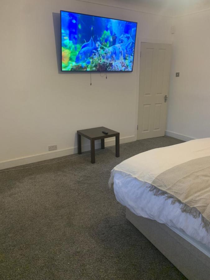 Wandsworth, South London Deluxe King Room 1 Экстерьер фото